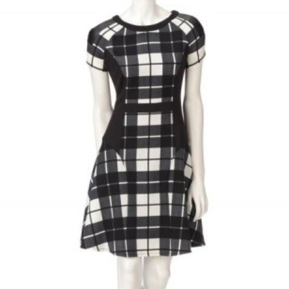 Dresses & Skirts - Chetta B Plaid Dress NWT